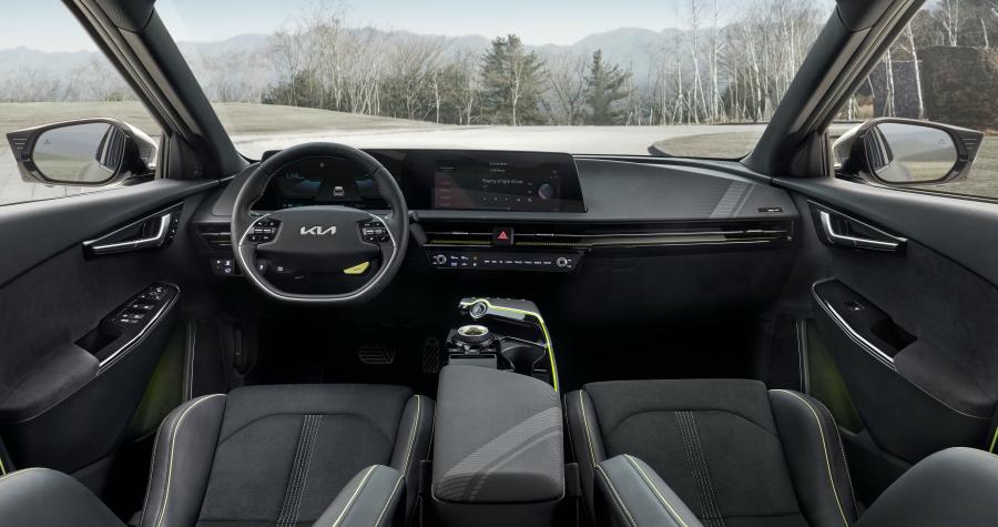 Торпедо Kia EV6 GT 2021 года  (WW) (фото 4 из 6)